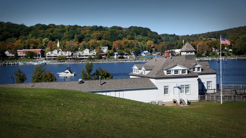 Just a two minute walk to Elberta Park