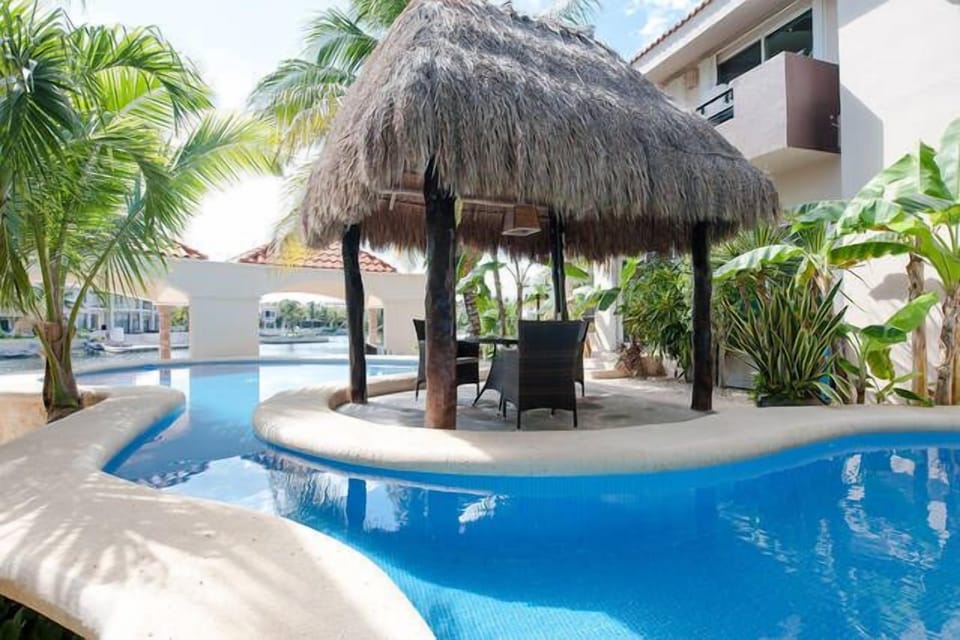 private  pool condo bellmare view