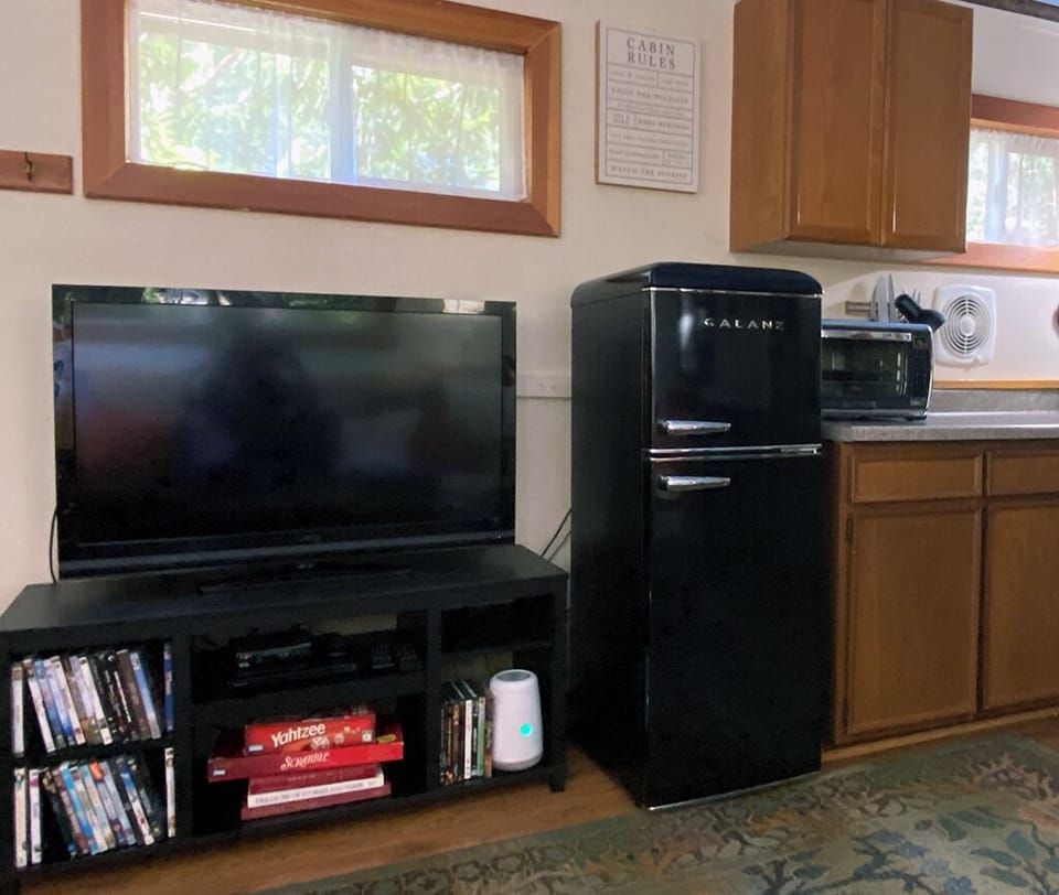 Smart TV and entertainment options