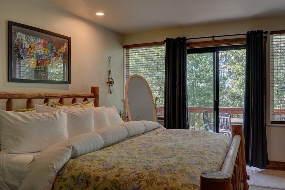 King room #1 with full bath