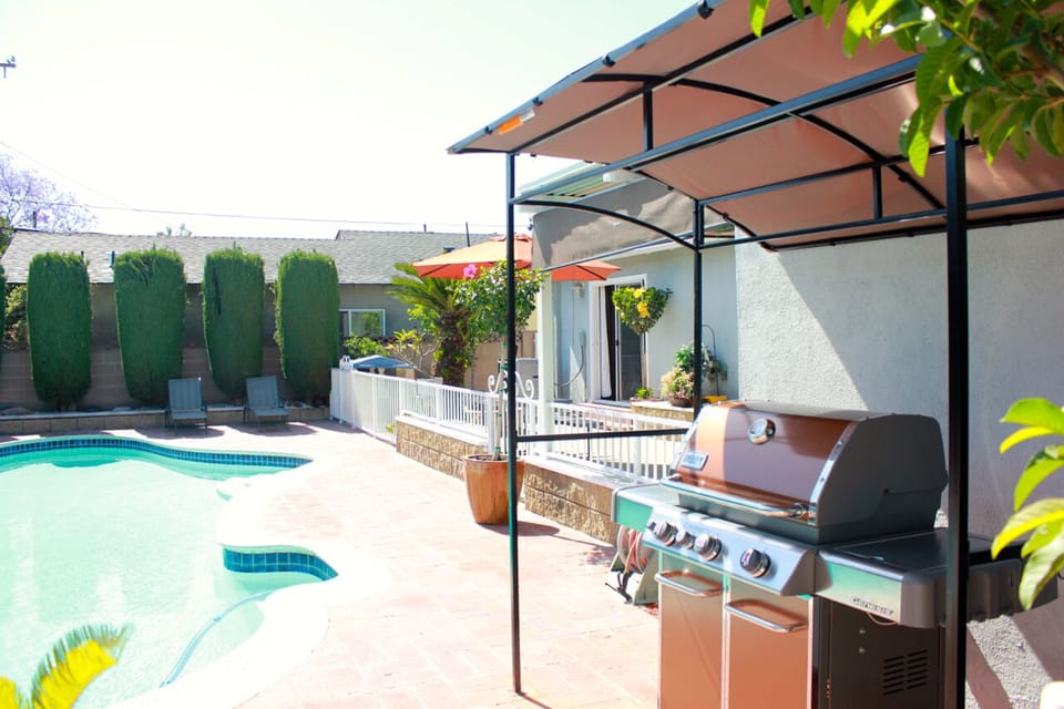 Beautiful and relaxing backyard for the whole family to hang out