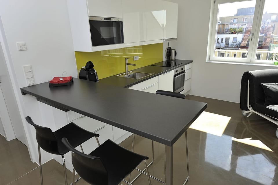 kitchen / bar-style dining table