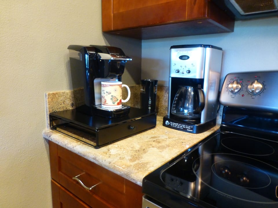 Coffee Station: Drip maker and single serve Keurig.