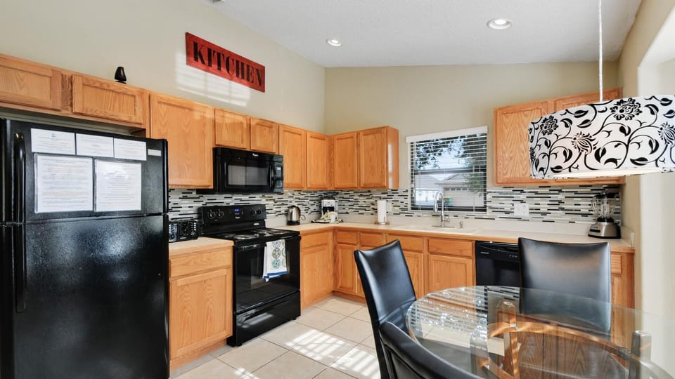 Fully Equipped Kitchen With Bay Window And Lots Of Light