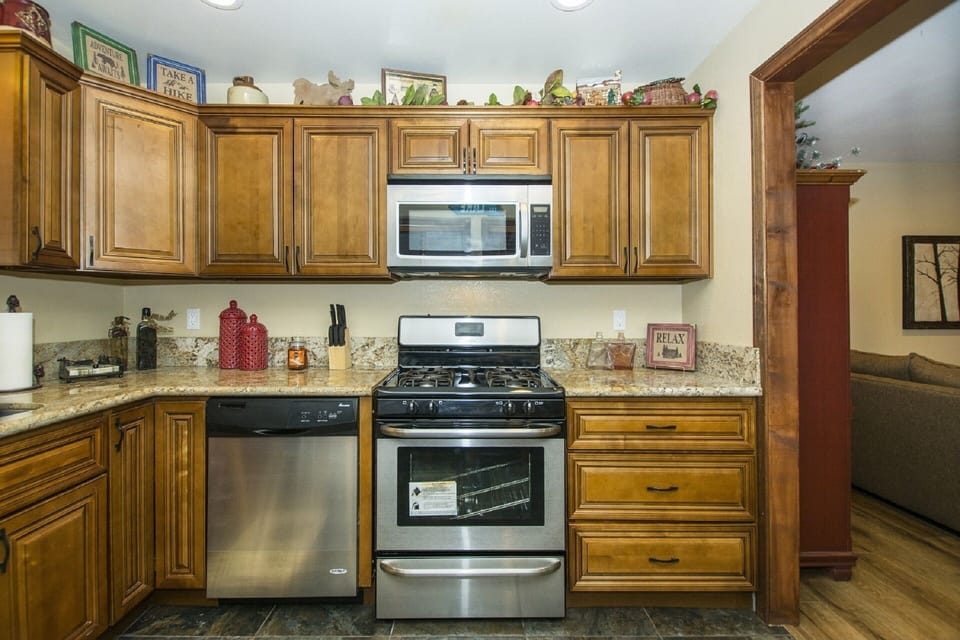A full kitchen to prepare meals