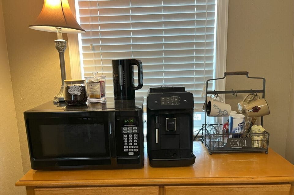Espresso Machine, microwave, hot water