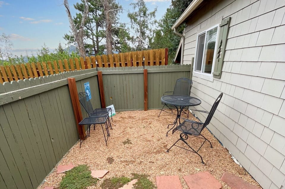 Private fenced patio