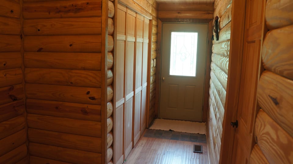 Washer and dryer for your convenience. Back patio and side deck. 