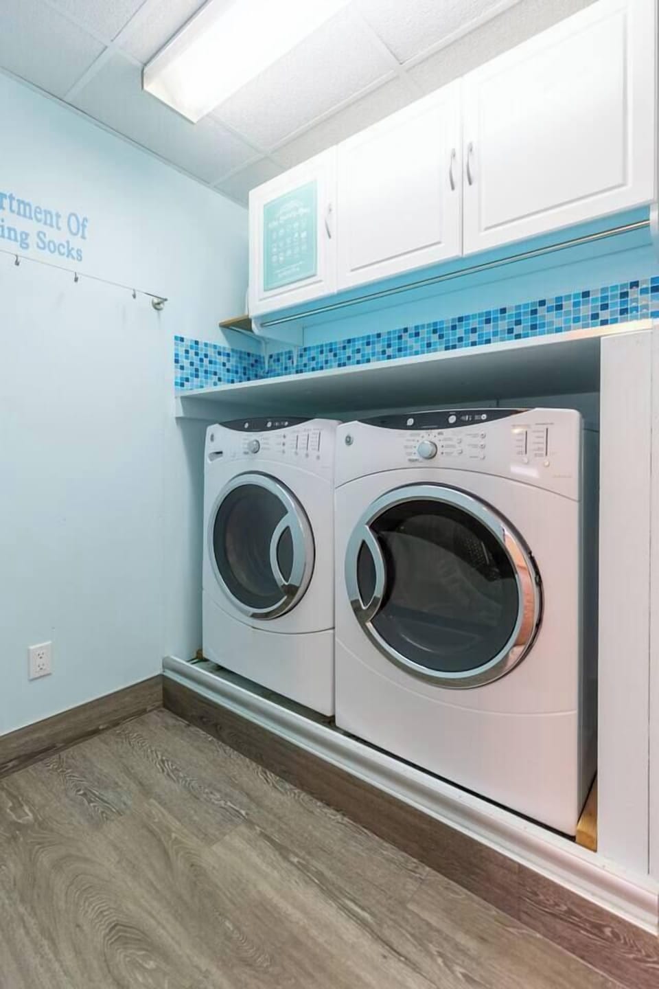  Washer & Dryer
