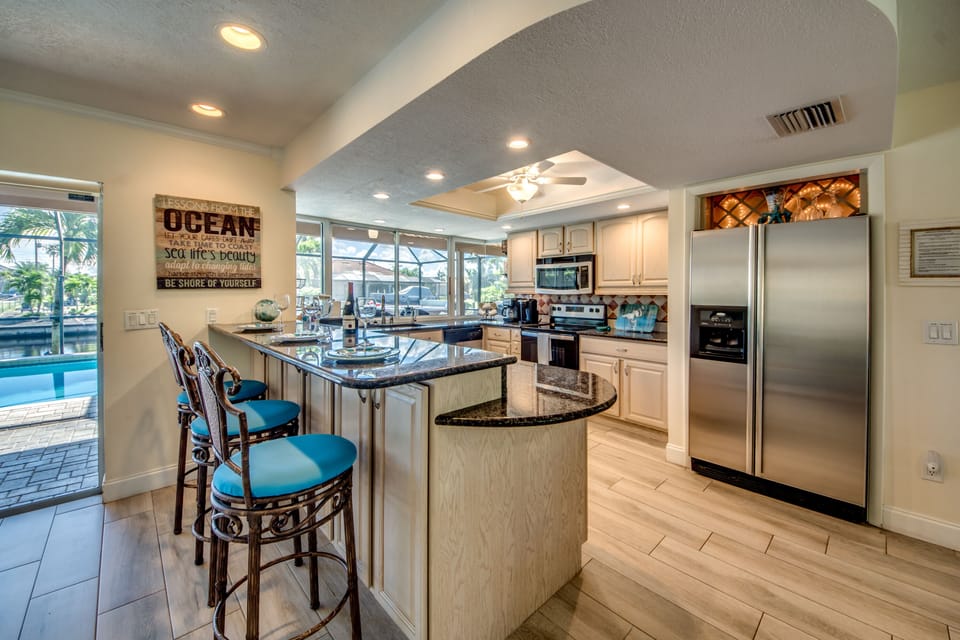 counter dining