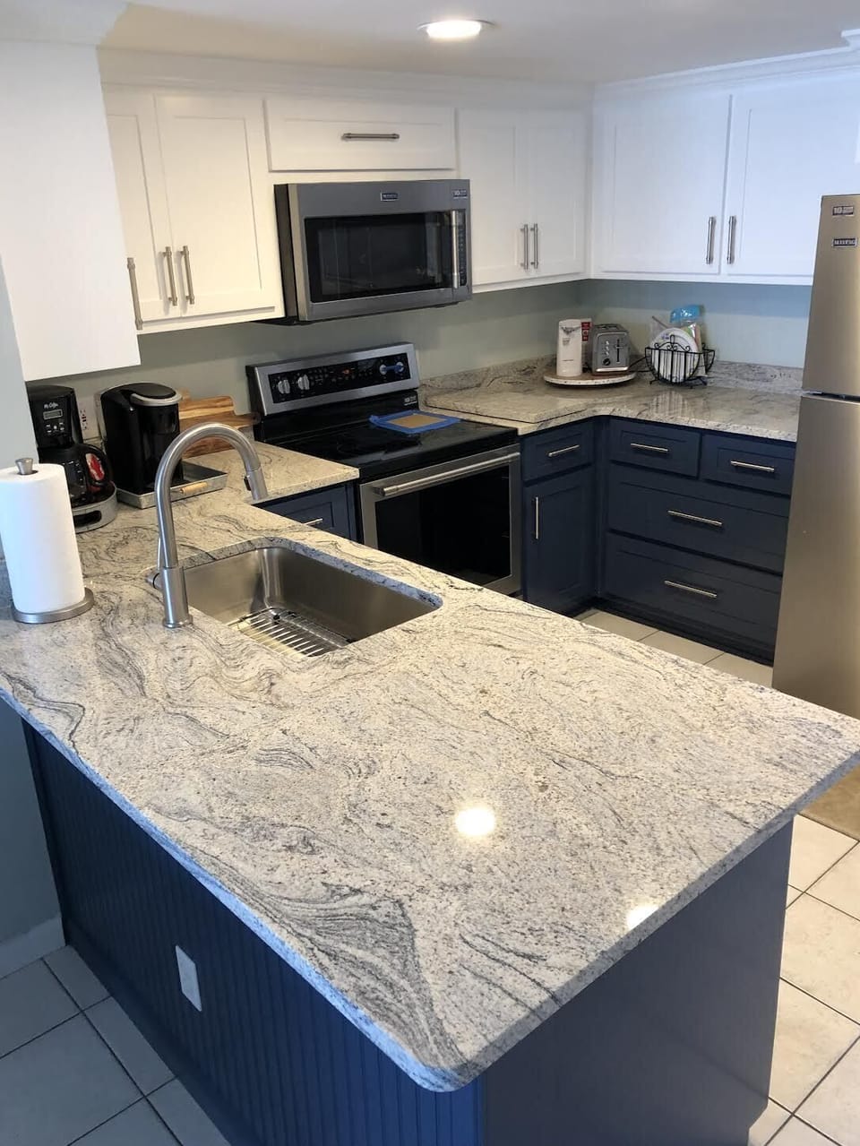 Kitchen, view 2.
