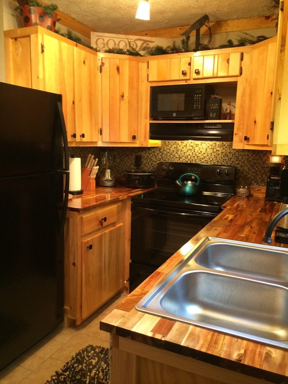 Full size kitchen 