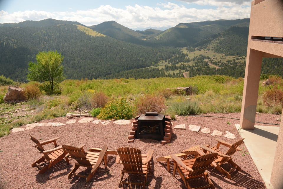 Firepit and adirondak chairs