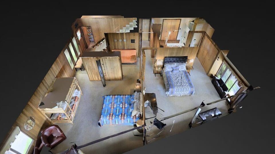 Dollhouse view: downstairs