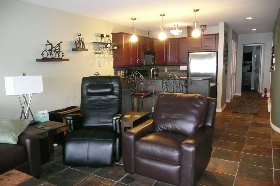 Zero gravity heated recliner!