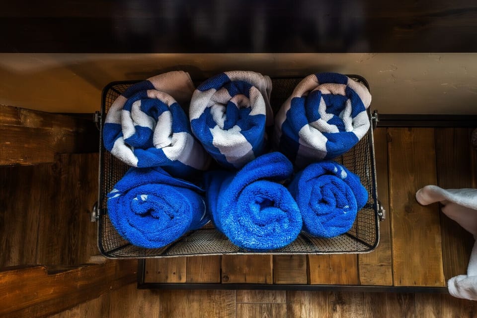 Plenty of hot tub towels