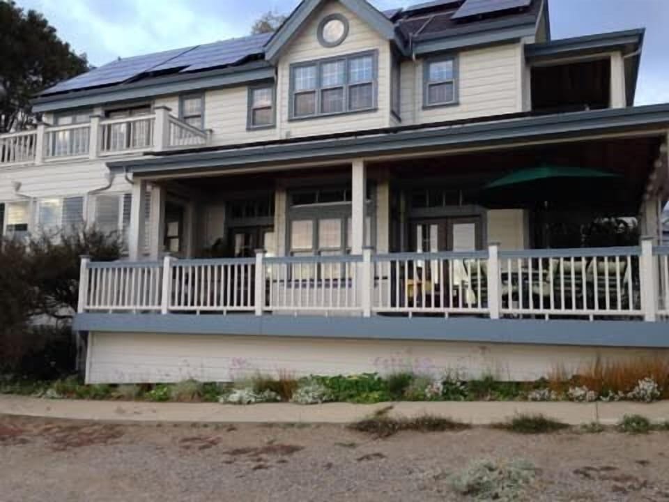 Covered Porch off Guest Room
