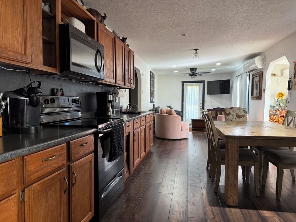 Kitchen area