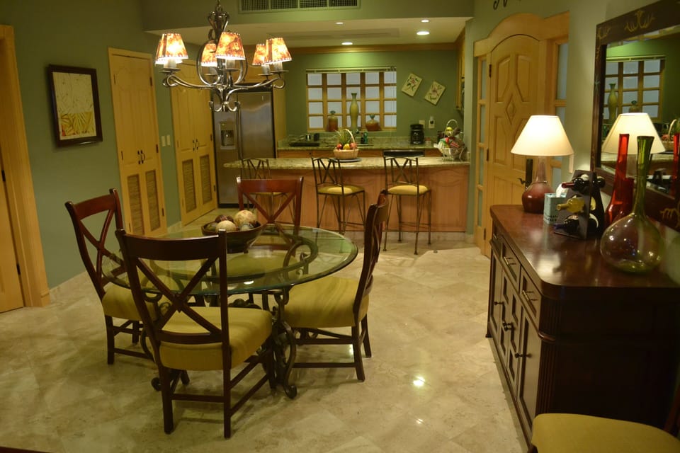 dining area seats  eight 