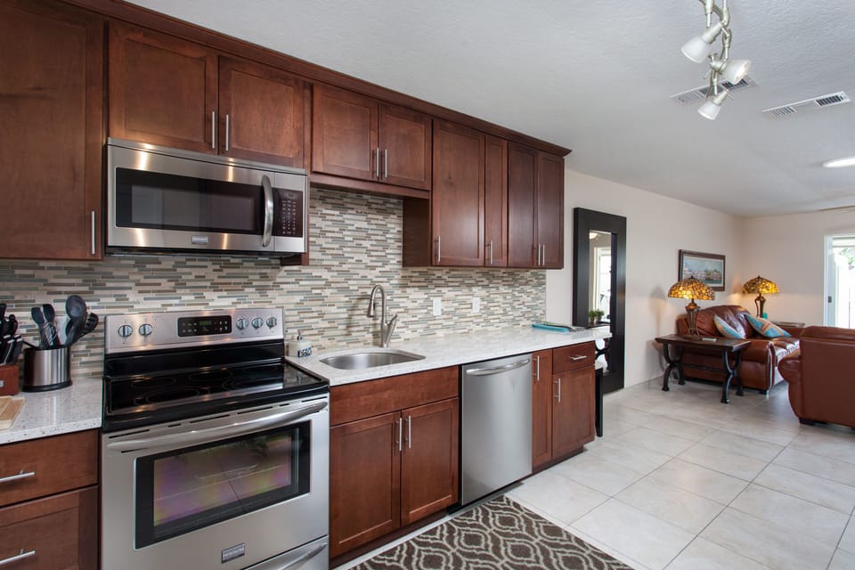 Full Kitchen with Stainless Steel Appliances