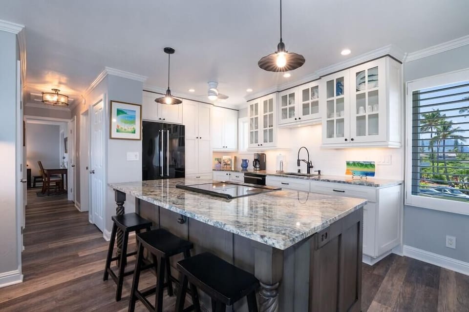 New Fully Equipped Kitchen