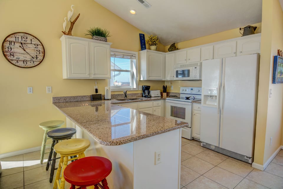 Granite Countertops in the fully equipped kitchen