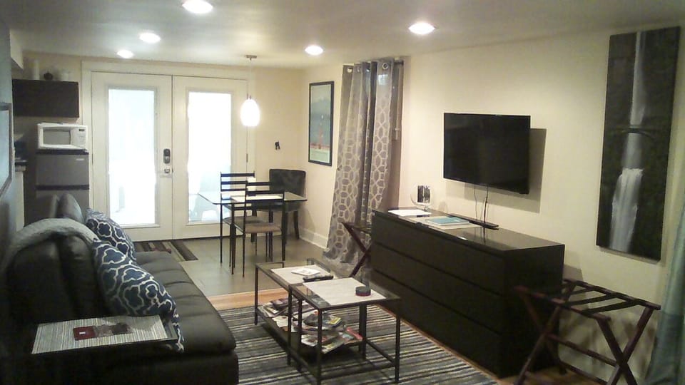 Living and Dining area.