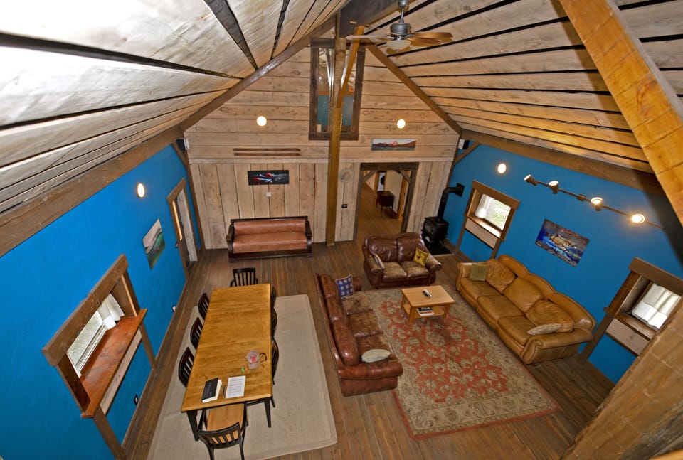 The blue room from the front loft