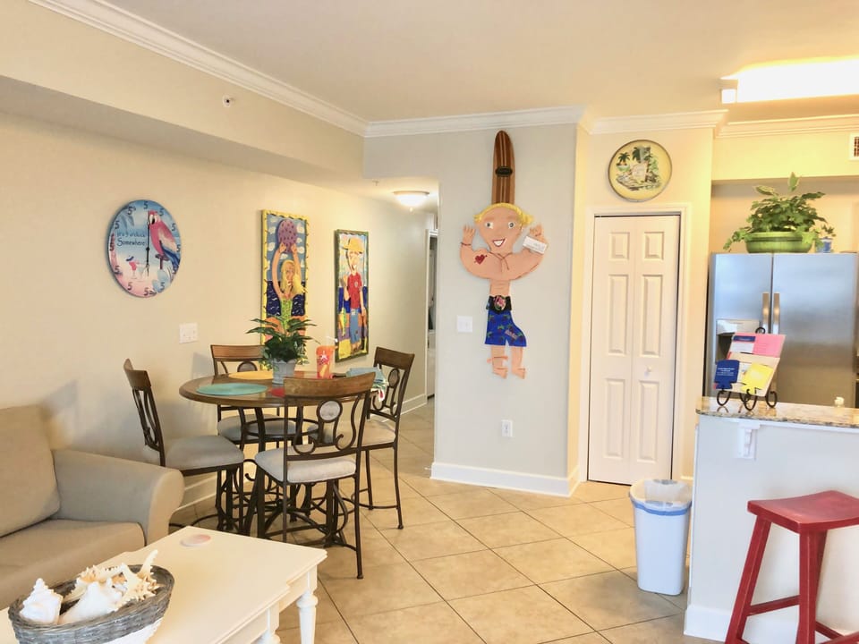 Living Room & Dinette