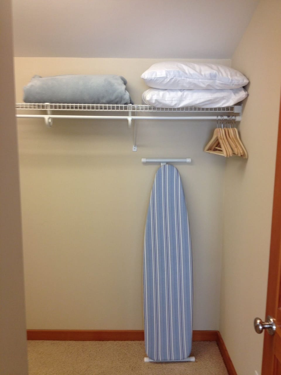 Primary Room- walk in closet