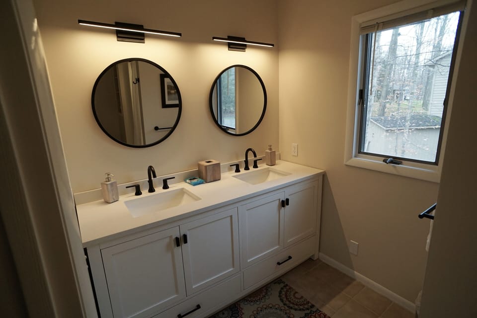 Master bathroom, remodeled Fall 2021