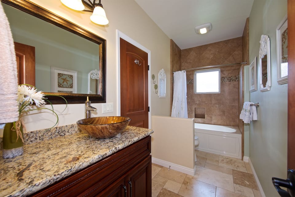 # 3 Full Bathroom