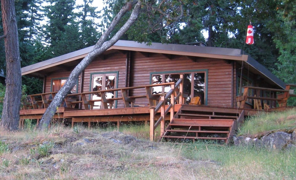 Over 1,000 sq ft of sundeck on south and east sides of Cabin