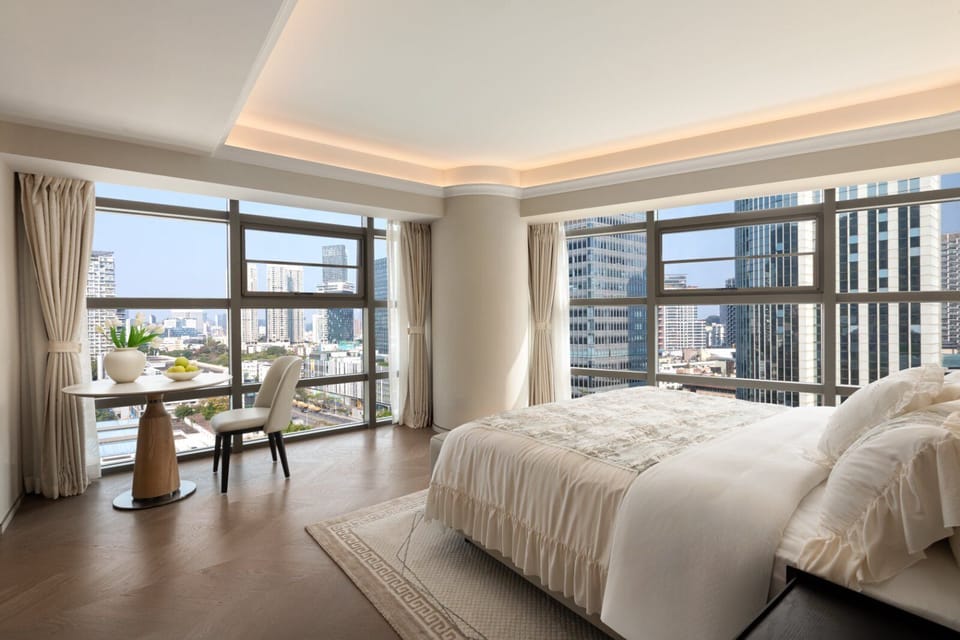 3 Bedroom Executive | Premium bedding, in-room safe, blackout drapes, soundproofing