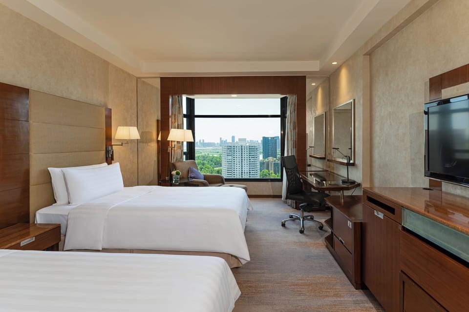 Horizon Club, Room, 2 Twin Beds | Minibar, in-room safe, desk, laptop workspace
