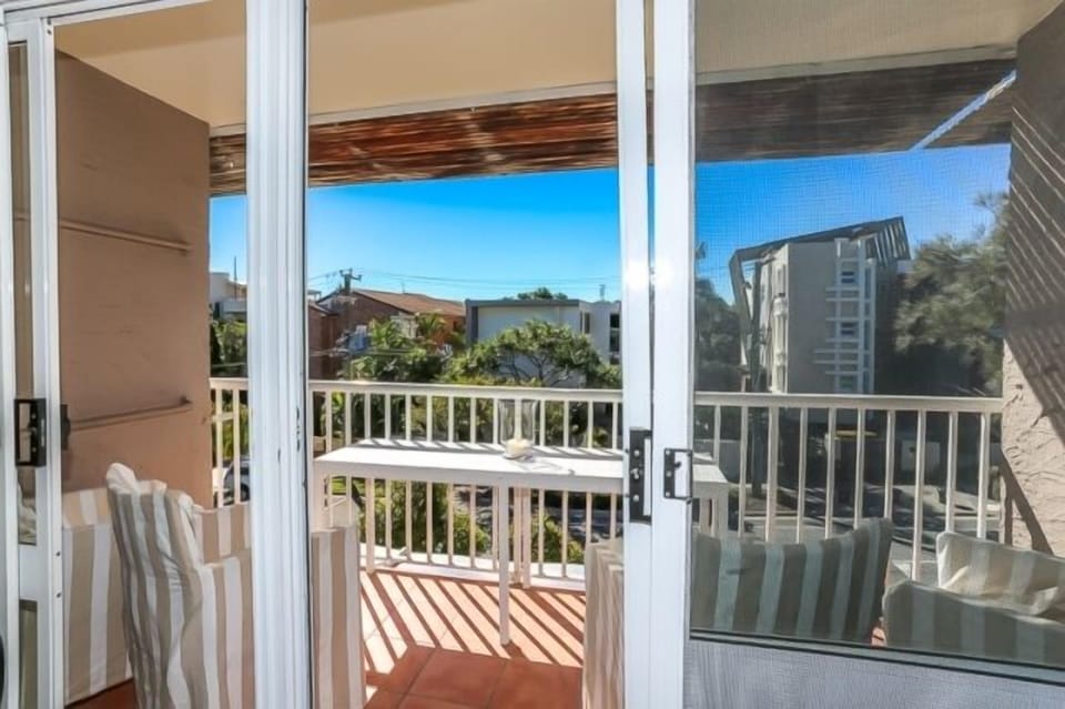 Apt 7 - 2 Bed 1 Bath | Balcony