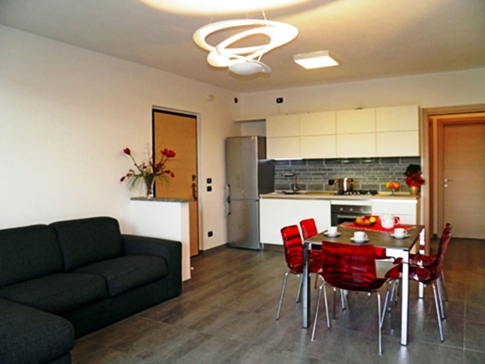 A brand new home - kitchen-dining view