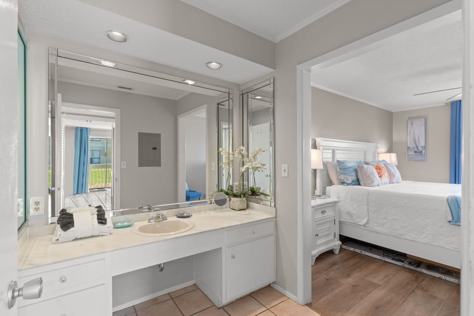 Cajun Fun 1060 - 1 Br Condo Apartment in Destin