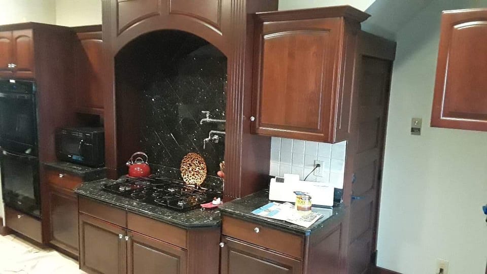 5 burner stove, pot filler and double ovens.