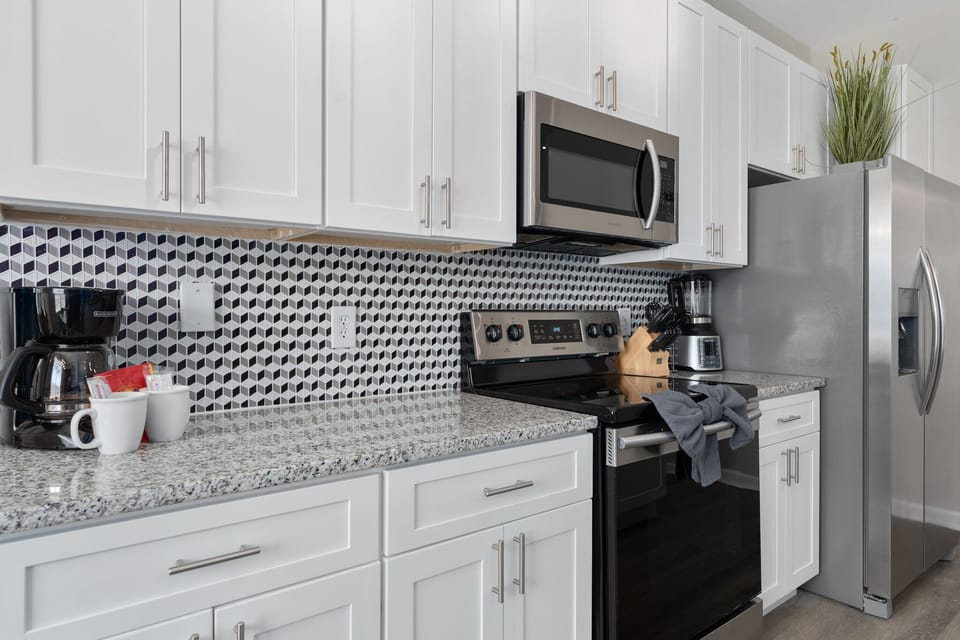 Fully-equipped kitchen