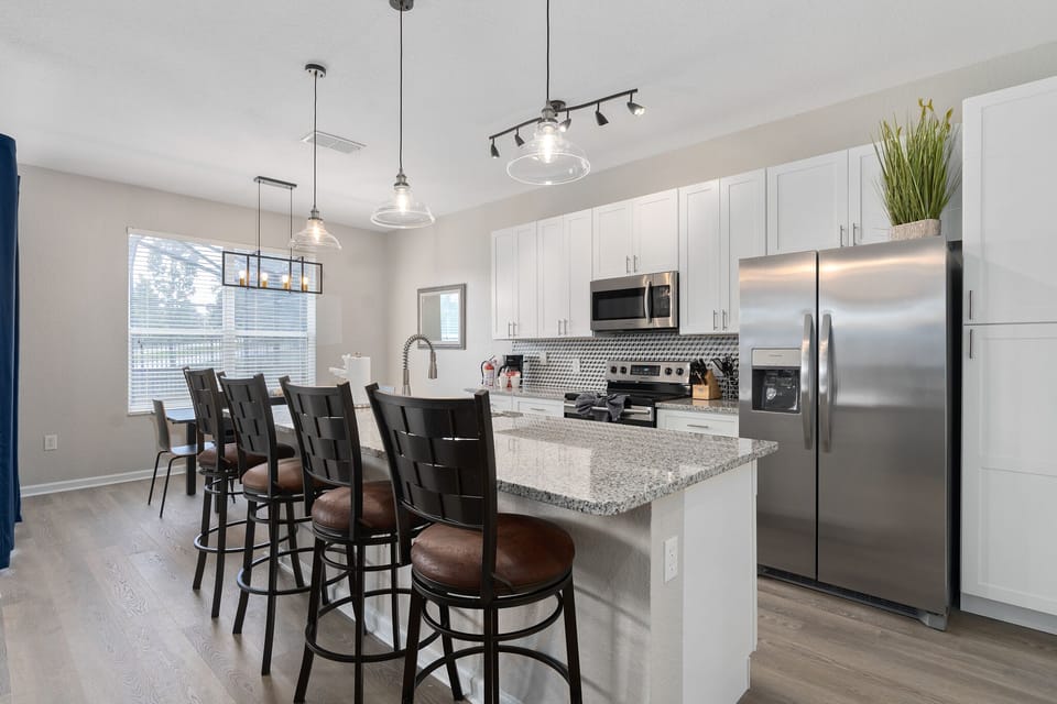 Fully-equipped kitchen