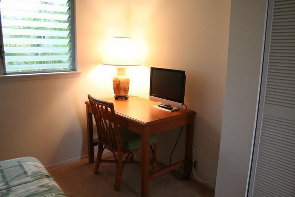Second bedroom - garden side
