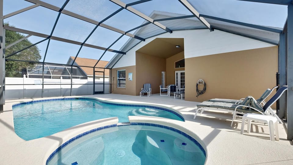 POOL AND SPA 