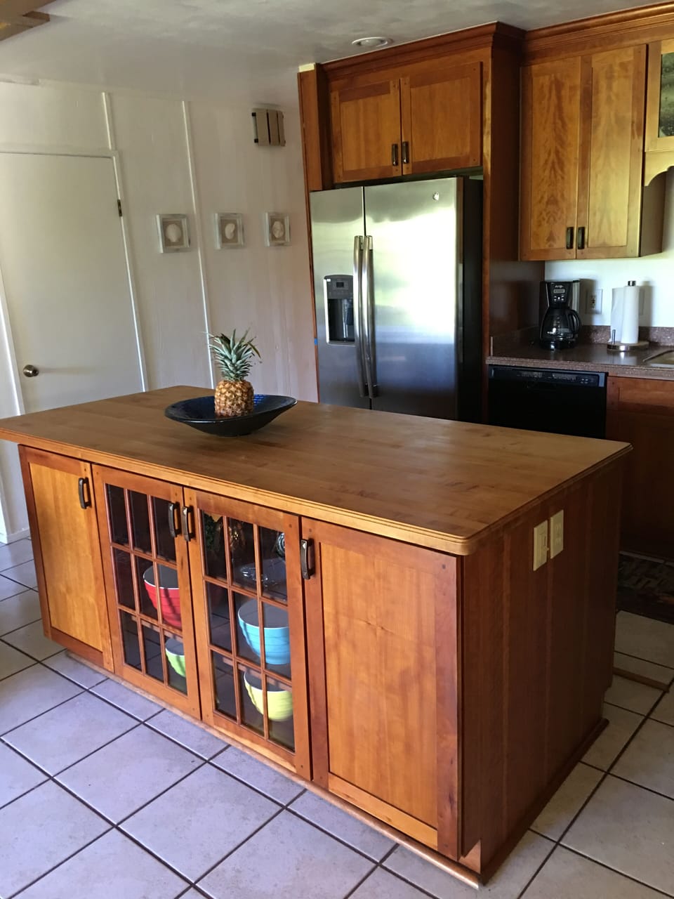 Fully stocked cherry wood kitchen
