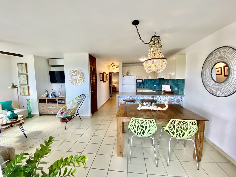 Contemporary coastal design 