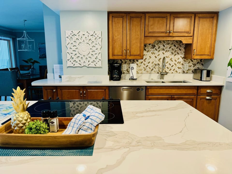 Features New Quartz Countertops Spring 2024
