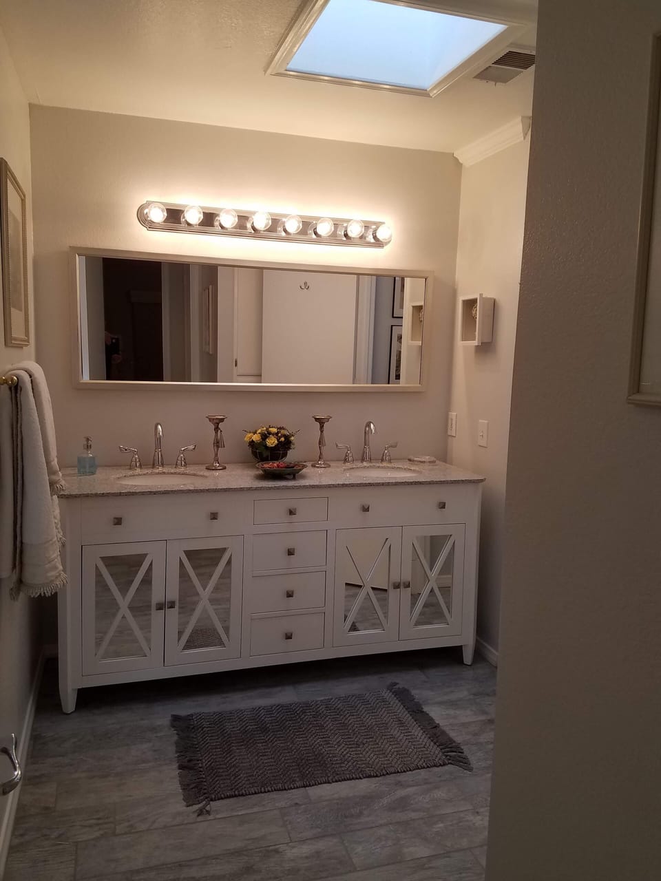 Powder Room

