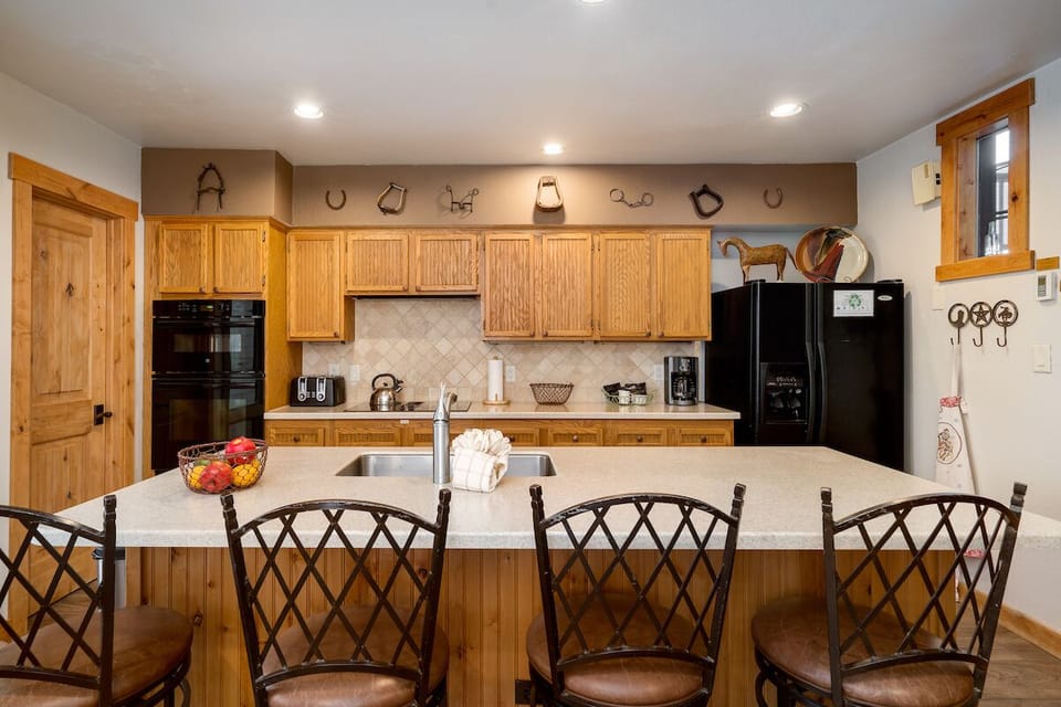 Kitchen with Large Island