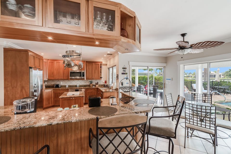 Breakfast bar 