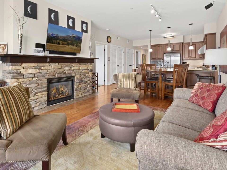 Condo 7408 - Main Living Space with Fireplace